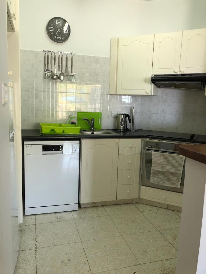 King'S Palace - Spacious 2 Bed, 2 Bath With Sea And Pool Views Пафос Екстериор снимка