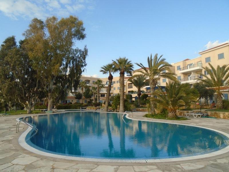 King'S Palace - Spacious 2 Bed, 2 Bath With Sea And Pool Views Пафос Екстериор снимка