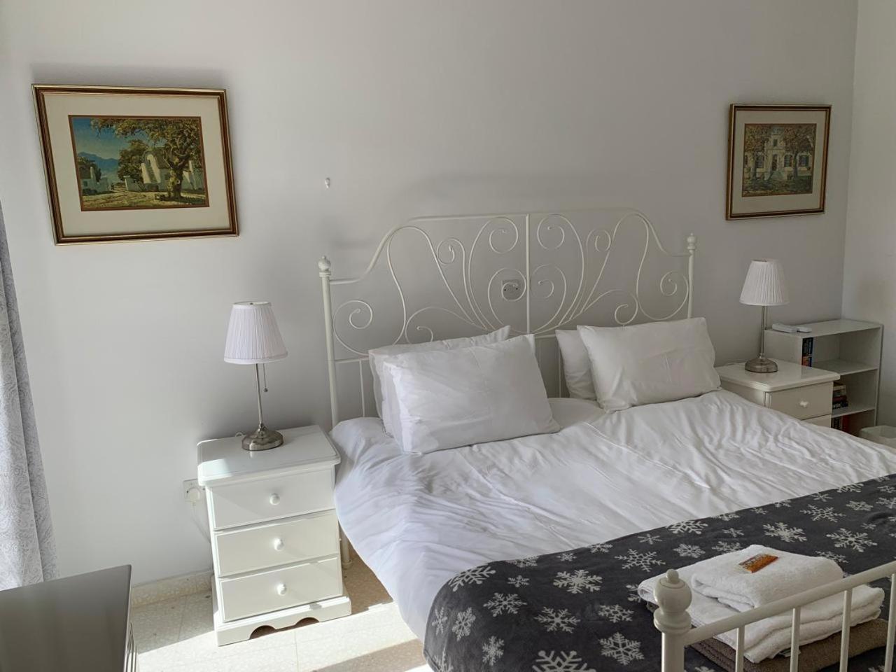 King'S Palace - Spacious 2 Bed, 2 Bath With Sea And Pool Views Пафос Екстериор снимка
